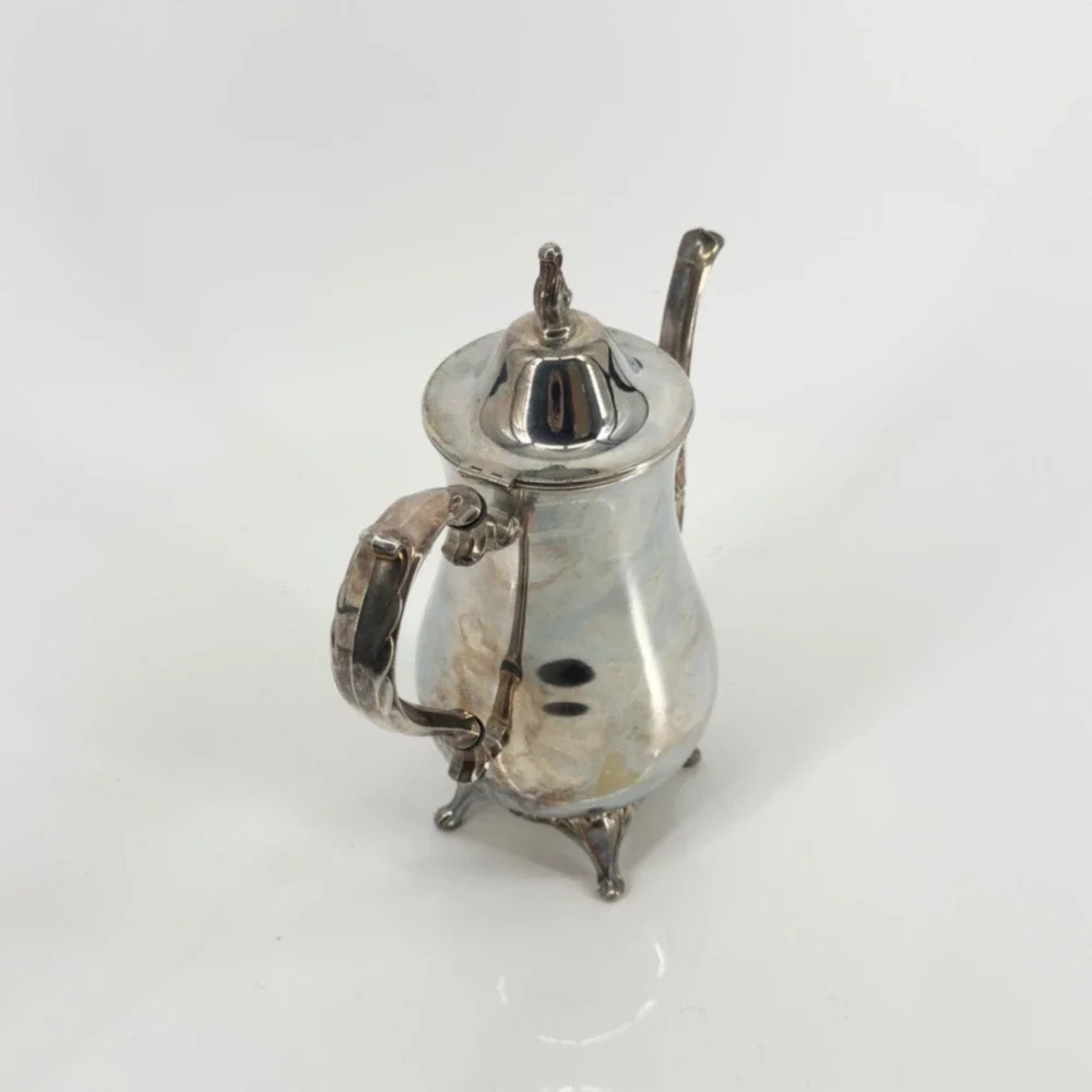 Oneida Silver Plated Coffee Pot Vintage Footed Tea‎ Server with Hinged Lid